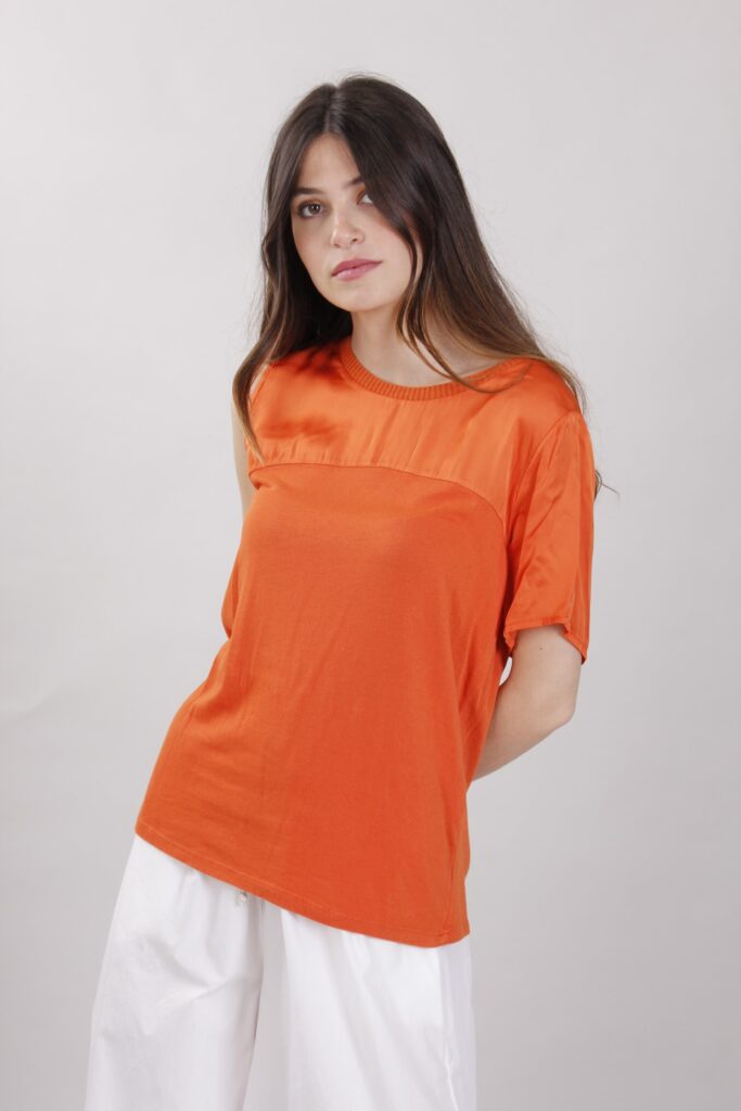 MAGLIA ASIMMETRICA 