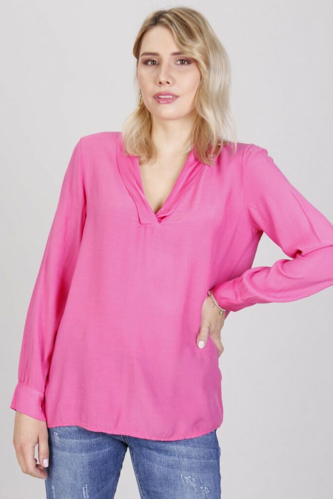 BLUSA CON SCOLLO A V 