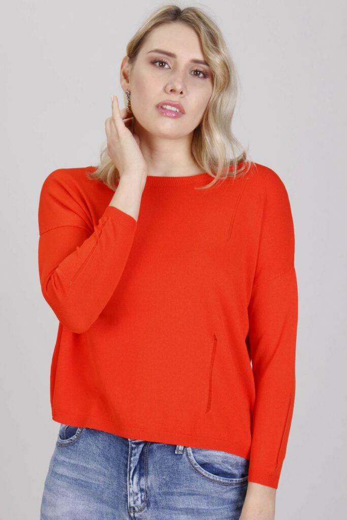 MAGLIA CON STRAPPI 