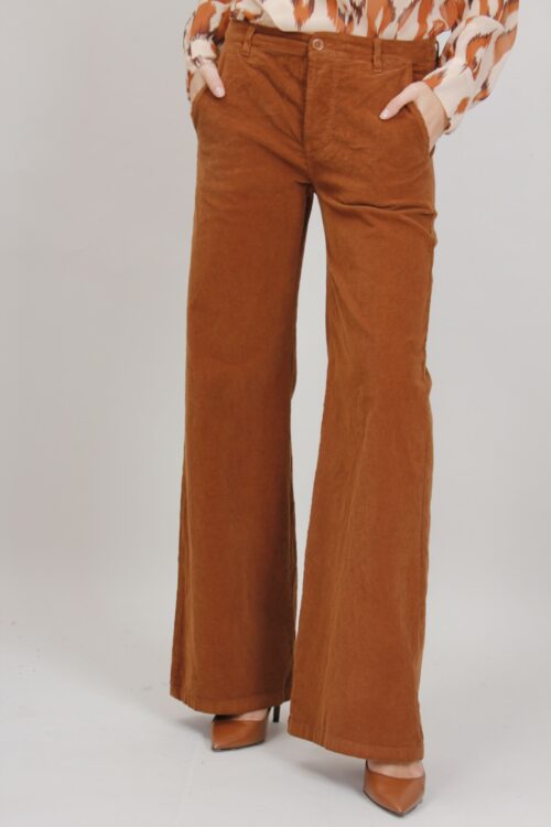 Alternative view of PANTALONE IN VELLUTO A COSTINE