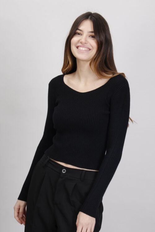 Alternative view of MAGLIONCINO CON APERTURA SULLA SCHIENA