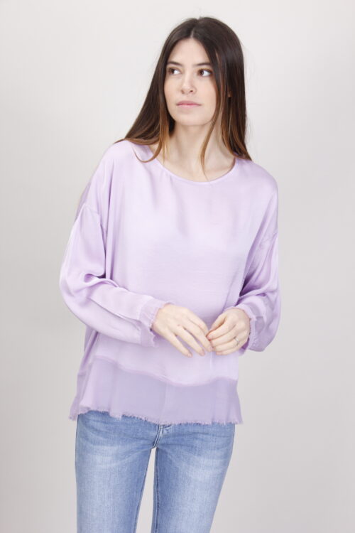 BLUSA CON ORLI SFRANGIATI