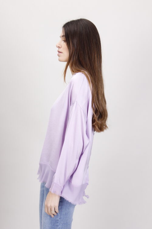 Alternative view of BLUSA CON ORLI SFRANGIATI