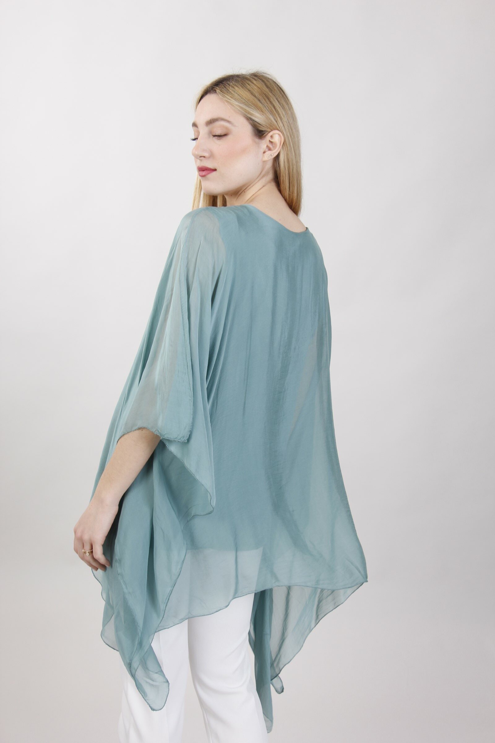 BLUSA CON MANICHE A FARFALLA - B2B Online - MYASTREET