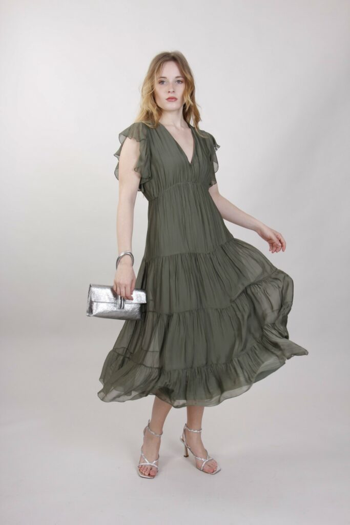 SILK DRESS WITH FLOUNCES ON THE SLEEVES 