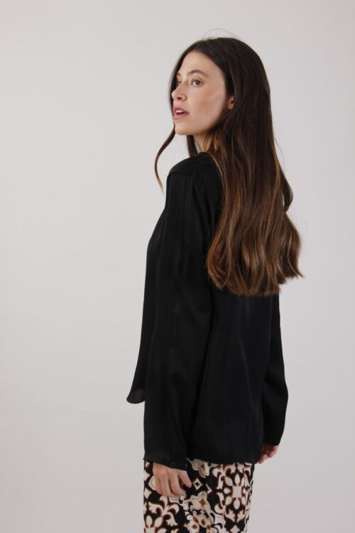 Alternative view of BLUSA EFFETTO SATINATO