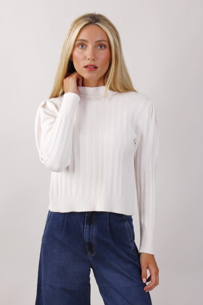 SWEATER WITH PUFF SLEEVES 