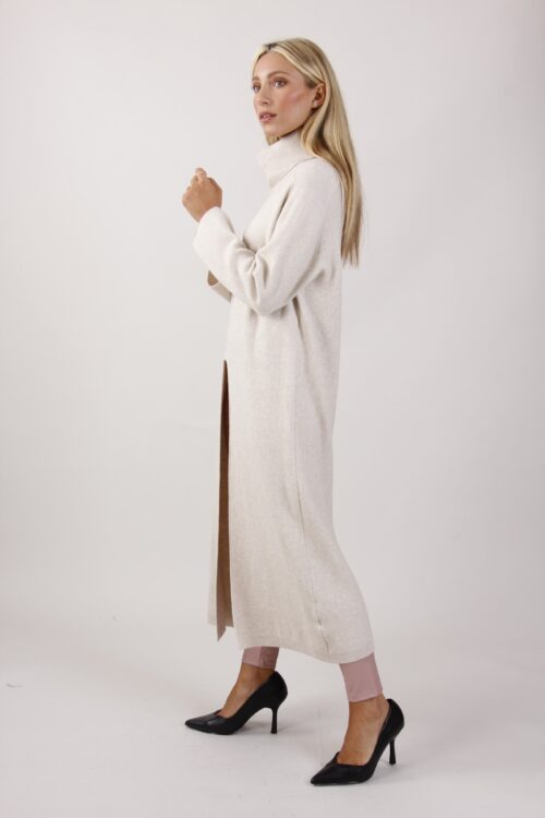 Alternative view of MAXI MAGLIA CON SPACCO