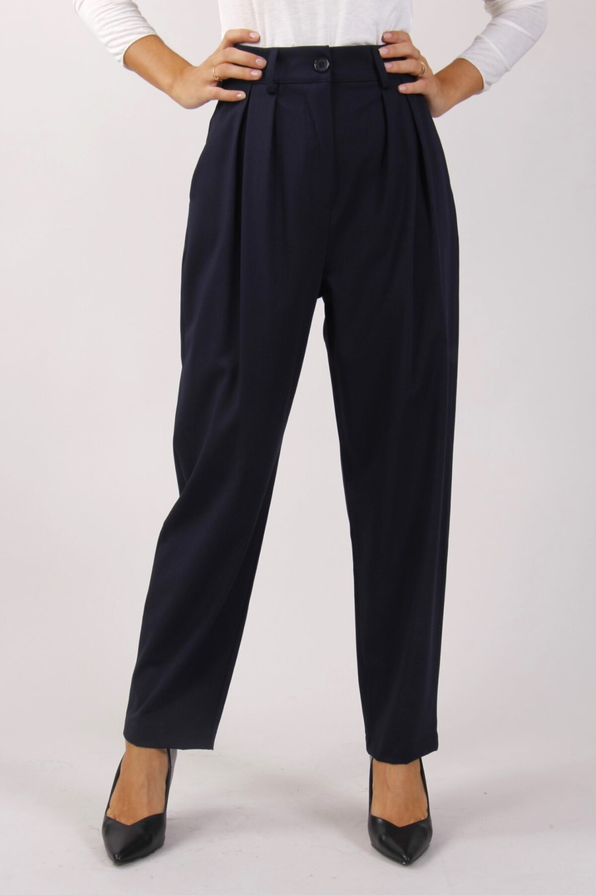 PANTALONI CON PINCES