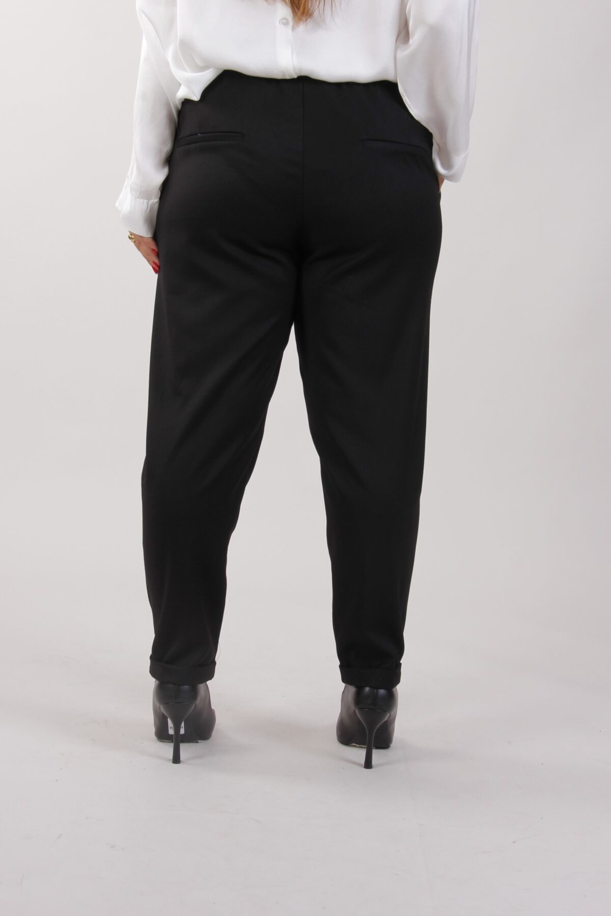 PANTALONI CON PINCES – Bild 4