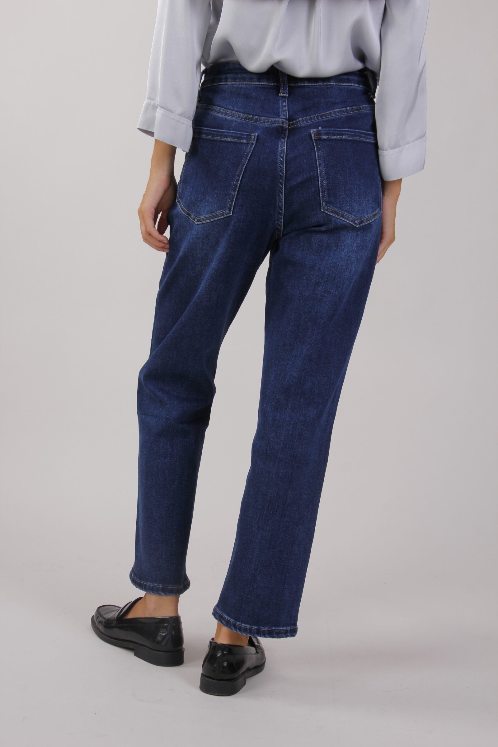 MOM FIT JEANS - B2B Online - MYASTREET