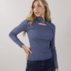 MAGLIA COLLO ALTO CUT OUT - Azzurro polvere, TU