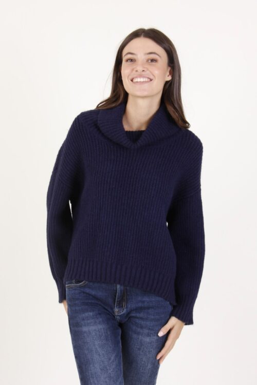 MAGLIONE OVERSIZE A COLLO ALTO