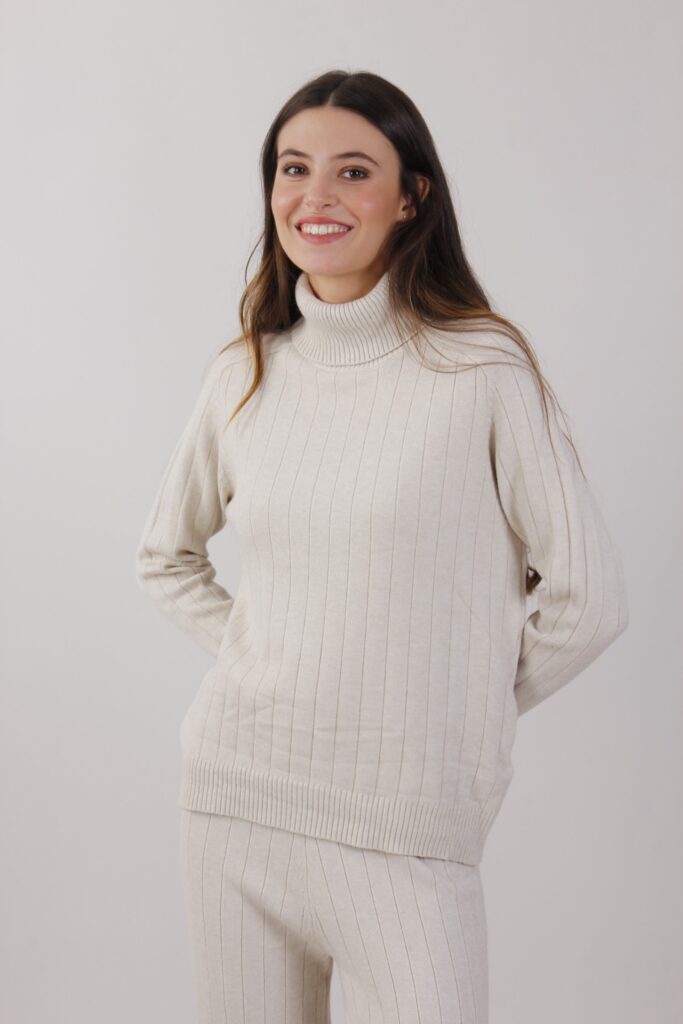 MAGLIA A COLLO ALTO A COSTINE - Yeso, TU 
