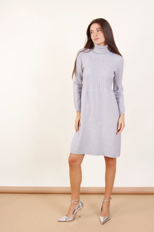 VESTITO IN MAGLIA A COLLO ALTO CON MINI TRECCE