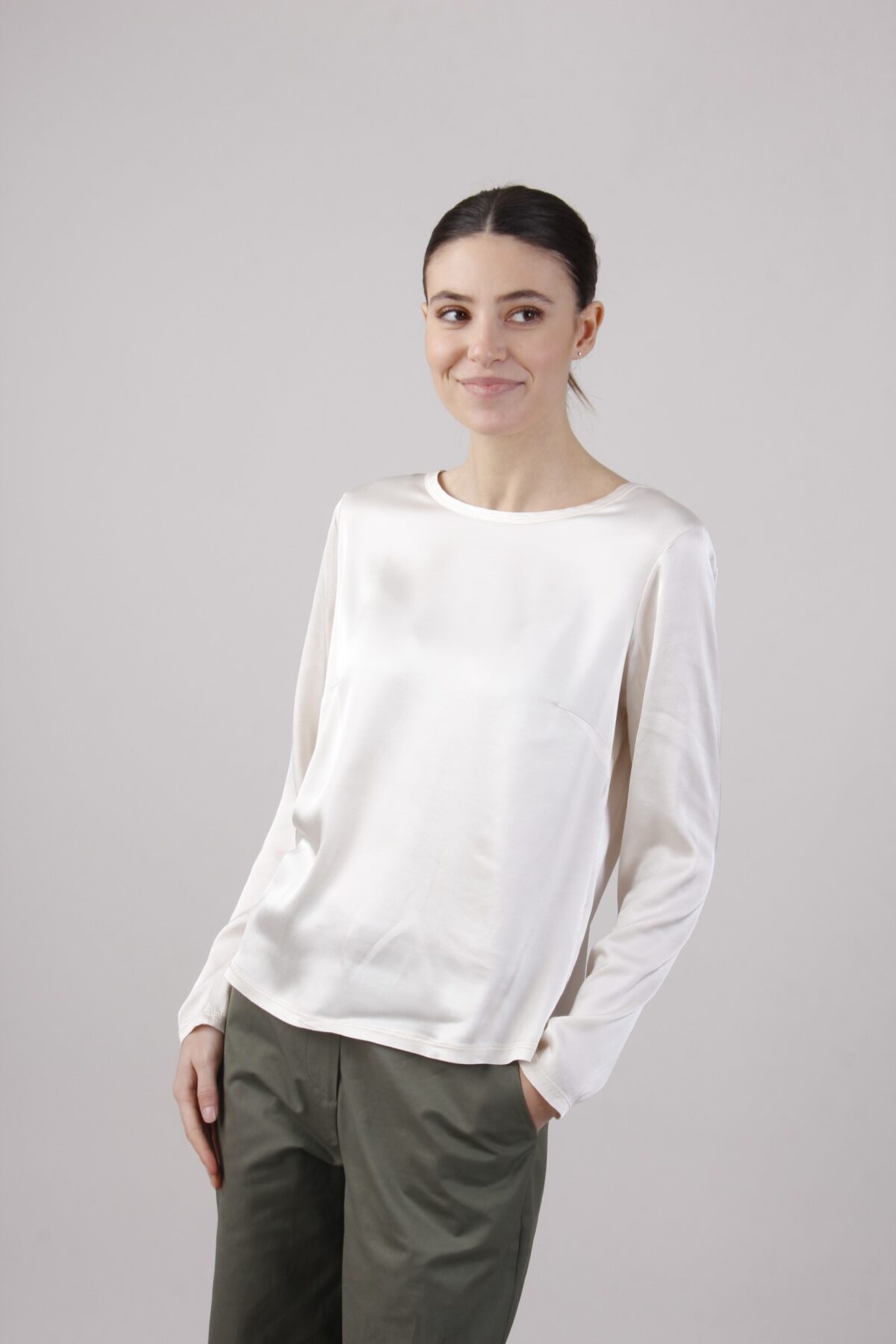 BLUSA A MANICHE LUNGHE IN VISCOSA