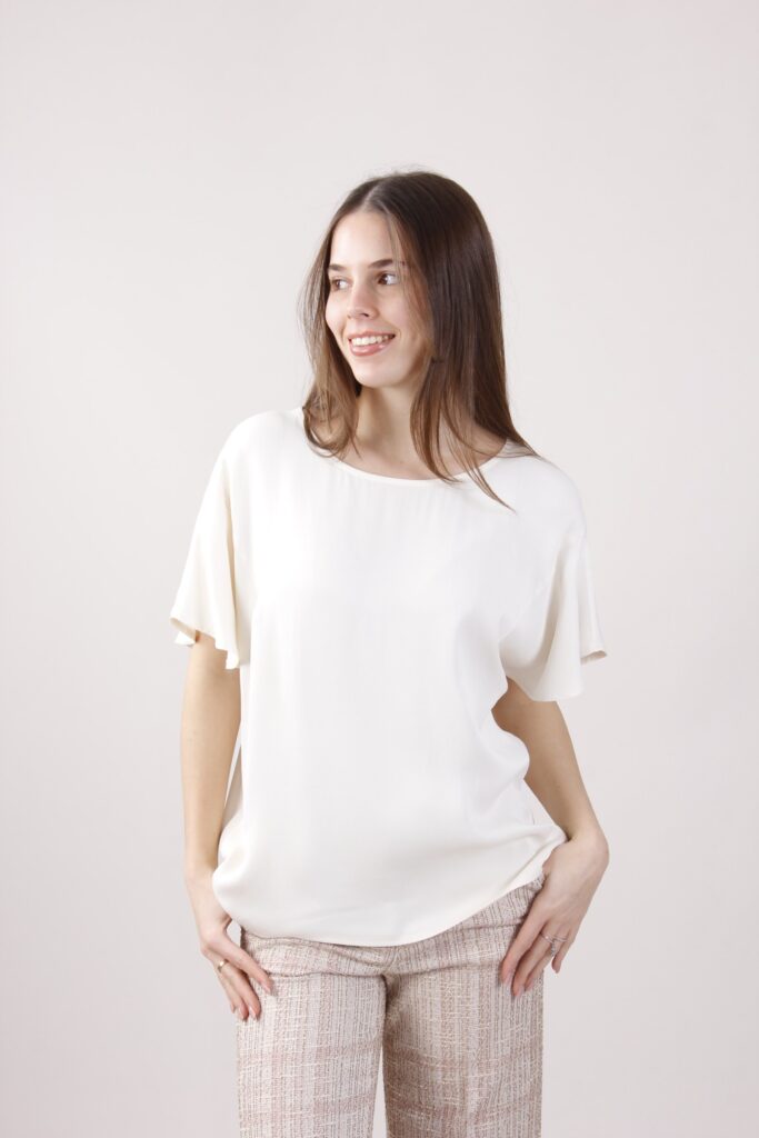 BLUSA CON MANICHE AD ALETTA 