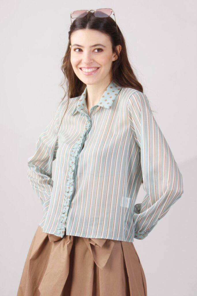 CAMICIA FANTASIA A RIGHE CON ROUCHES 