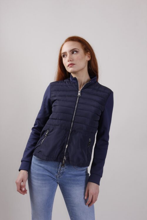 GIACCA TRAPUNTATA CON TASCHE LATERALI