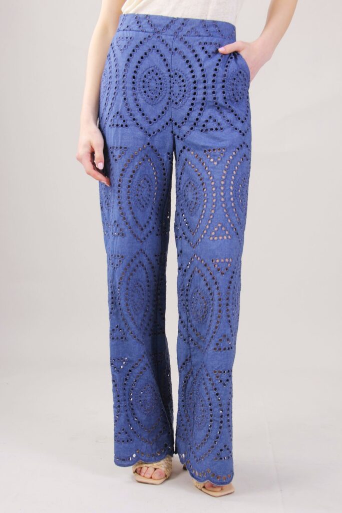 PANTALONE IN SANGALLO EFFETTO DENIM 