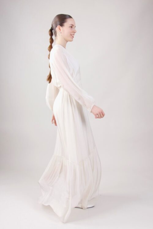 Alternative view of ABITO IN MISTO SETA CON SCOLLO A V E LACCETTO A CHIUSURA SUL DIETRO