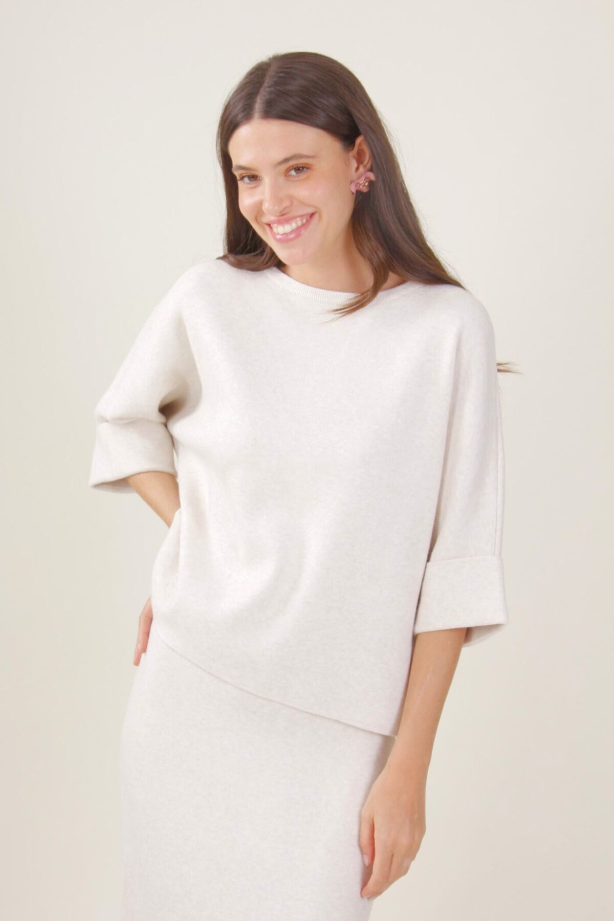 MAGLIA SCOLLO ROTONDO CON MANICA A 3/4