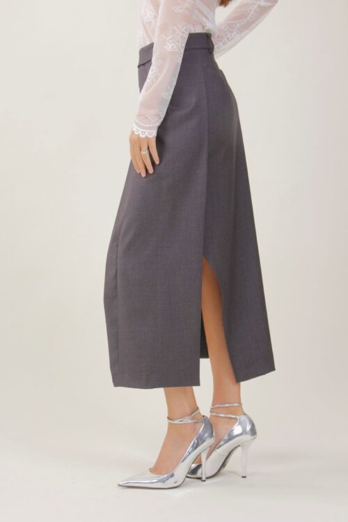 Alternative view of GONNA MIDI A PORTAFOGLIO CON SPACCO