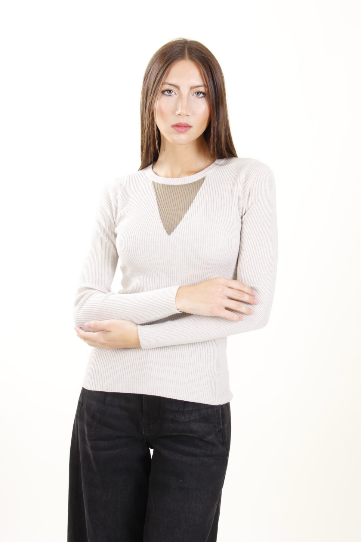 MAGLIA ADERENTE CON DETTAGLIO TRASPARENZA SULLO SCOLLO