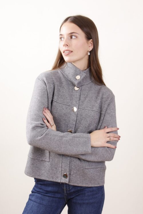 GIACCA IN MAGLIA CON BOTTONI