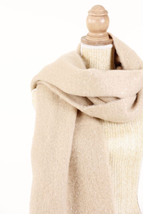 Alternative view of SCIARPA CON LUREX