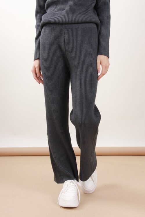 Alternative view of PANTALONI IN MAGLIA A COSTINE