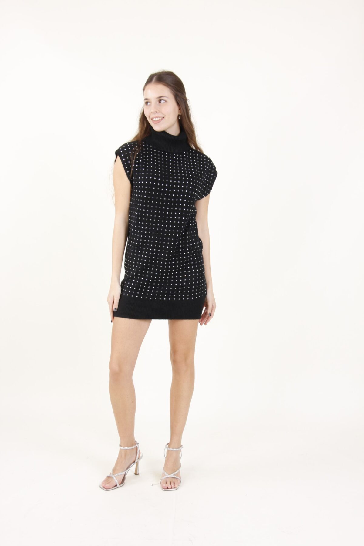 ABITO IN MAGLIA CON STRASS