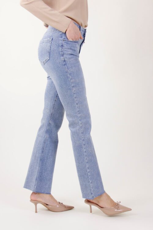 Alternative view of JEANS FLARE CROP CON STRASS