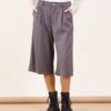 BERMUDA LUNGO CON PINCES - Grey, S