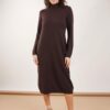 ABITO LUNGO IN MAGLIA CON COLLO ALTO A COSTINE - Dark Brown, TU