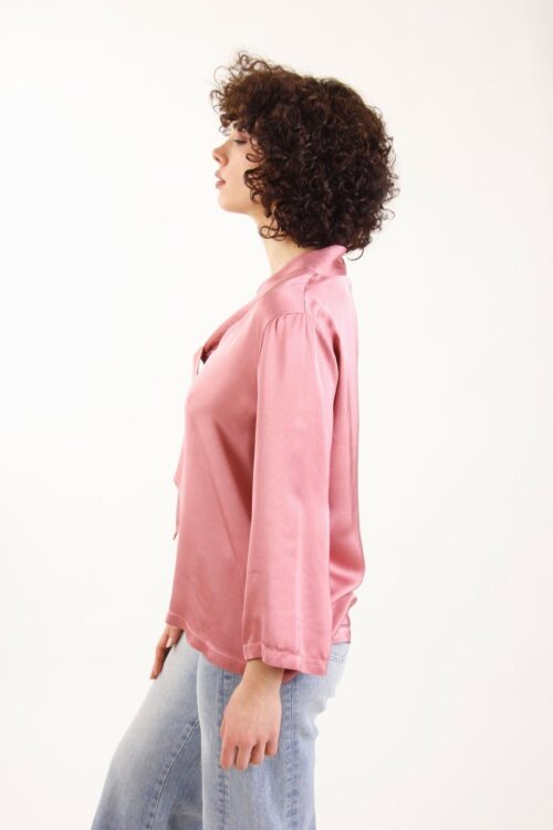 Alternative view of BLUSA SATIN CON COLLO A FUSCIACCA