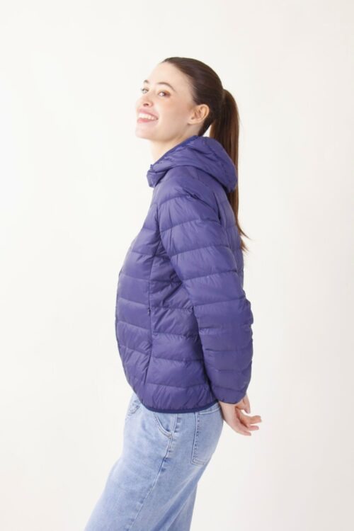 Alternative view of PIUMINO LEGGERO CON CAPPUCCIO