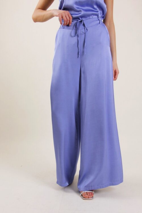 Alternative view of PANTALONI IN SATIN CON PASSANTI E LACCIO