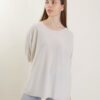 MAGLIA GIROCOLLO A MANICHE CORTE DAL TAGLIO ASIMMETRICO - Chalk, TU
