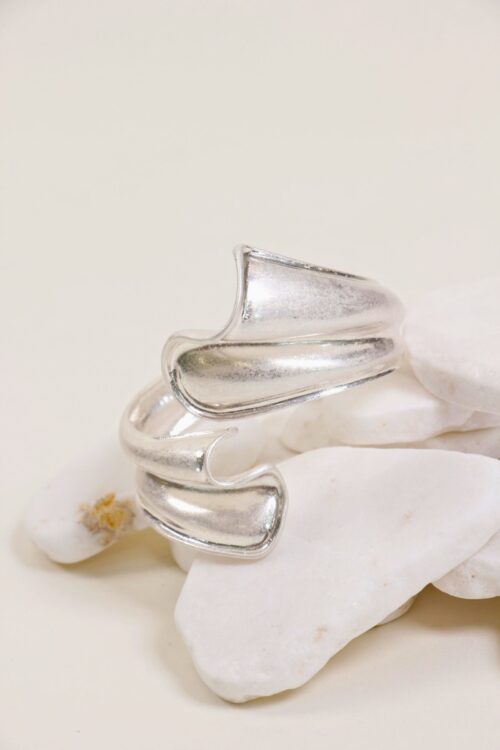 BRACCIALE CON DESIGN SCULTOREO