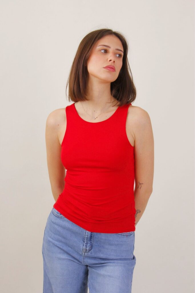 SOLID-COLORED VISCOSE TANK TOP 
