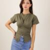 TOP CON SCOLLO A V E SPACCO SUL DAVANTI - Militare, TU