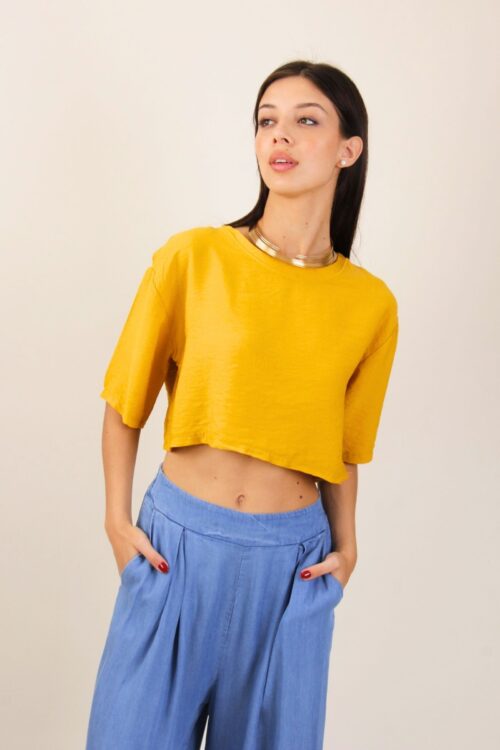 Alternative view of CROP TOP IN TESSUTO EFFETTO STROPICCIATO