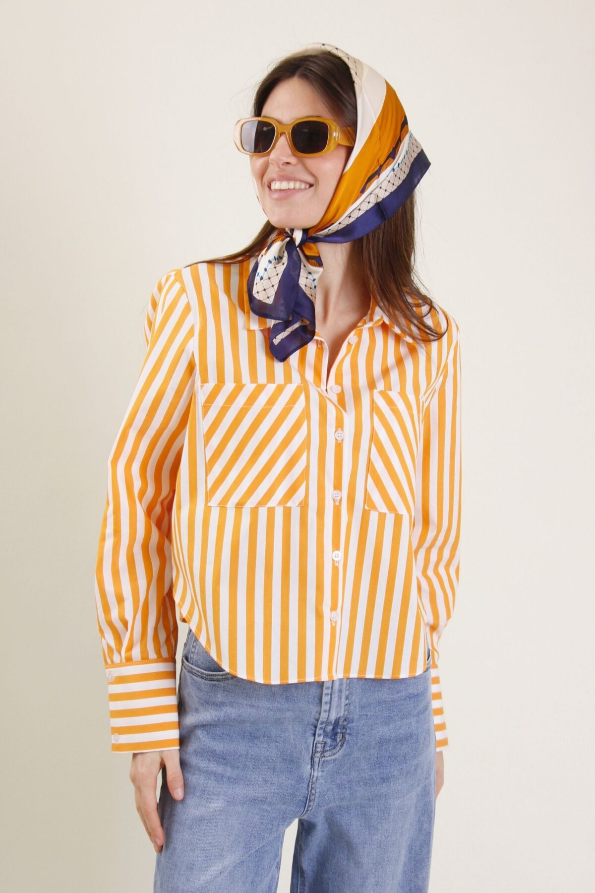 CAMICIA A RIGHE CON TASCHE FRONTALI