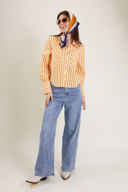 Alternative view of CAMICIA A RIGHE CON TASCHE FRONTALI