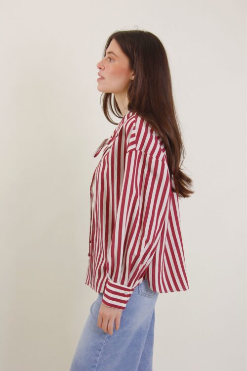 Alternative view of CAMICIA IN TESSUTO EFFETTO CREPE A RIGHE