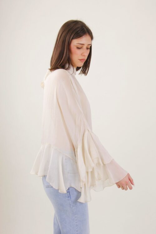Alternative view of BLUSA IN MISTO SETA CON VOLANT