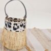 BORSA A SECCHIELLO CON FRANGE IN RAFIA E STAMPA ANIMALIER - Nero, TU