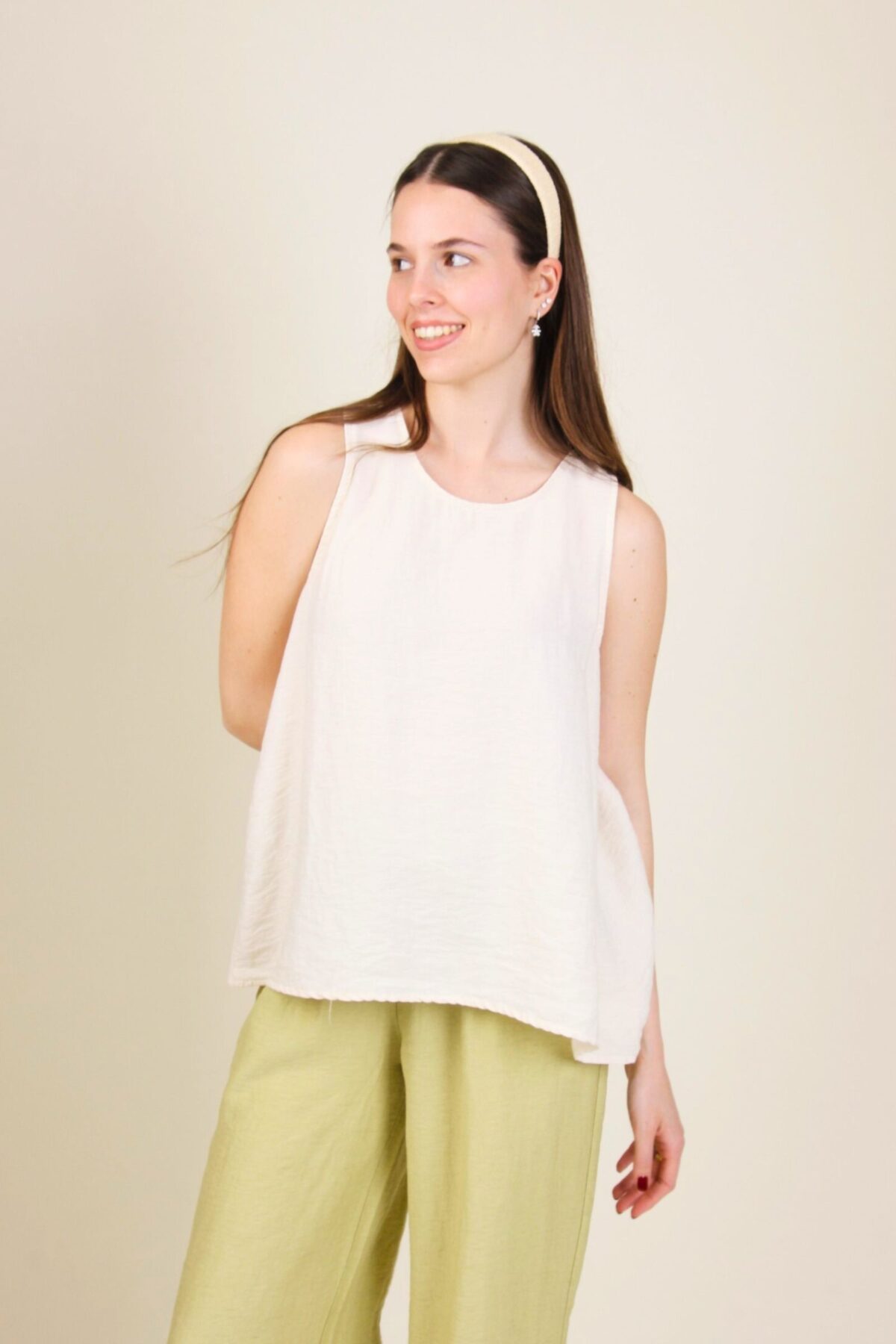 TOP IN MISTO TENCEL CON FONDO ASIMMETRICO