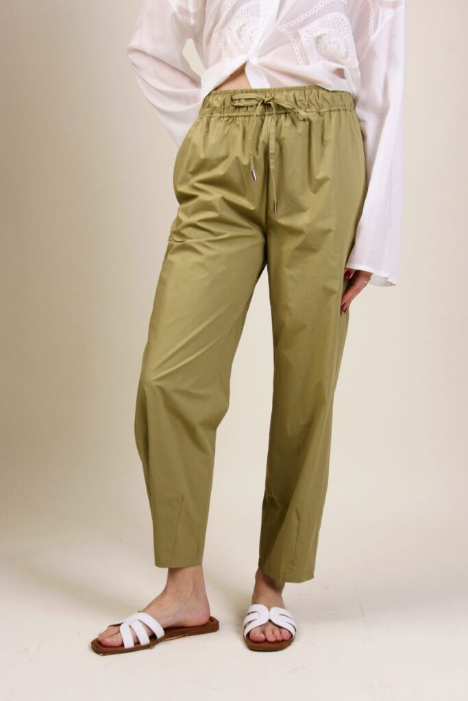 PANTALONE JOGGER CON COULISSE IN TESSUTO LEGGERO 